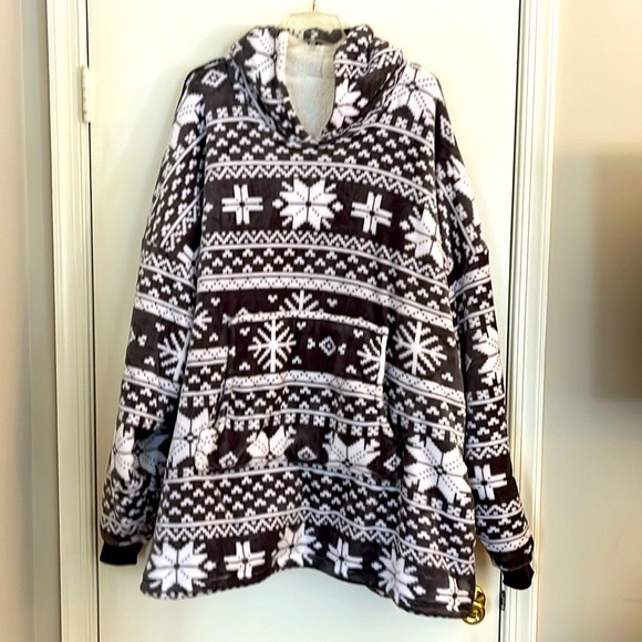 Oversized Huggle Hoodie! - Picture 1 of 7